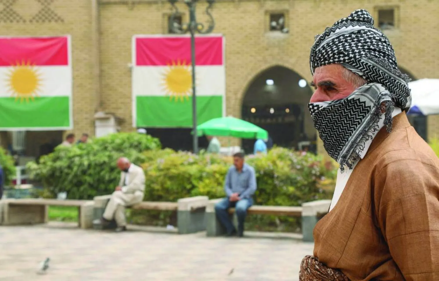 بين تركيا وإيران إقليم كردستان العراق عين على أكراد سوريا تراقب بحذر ..