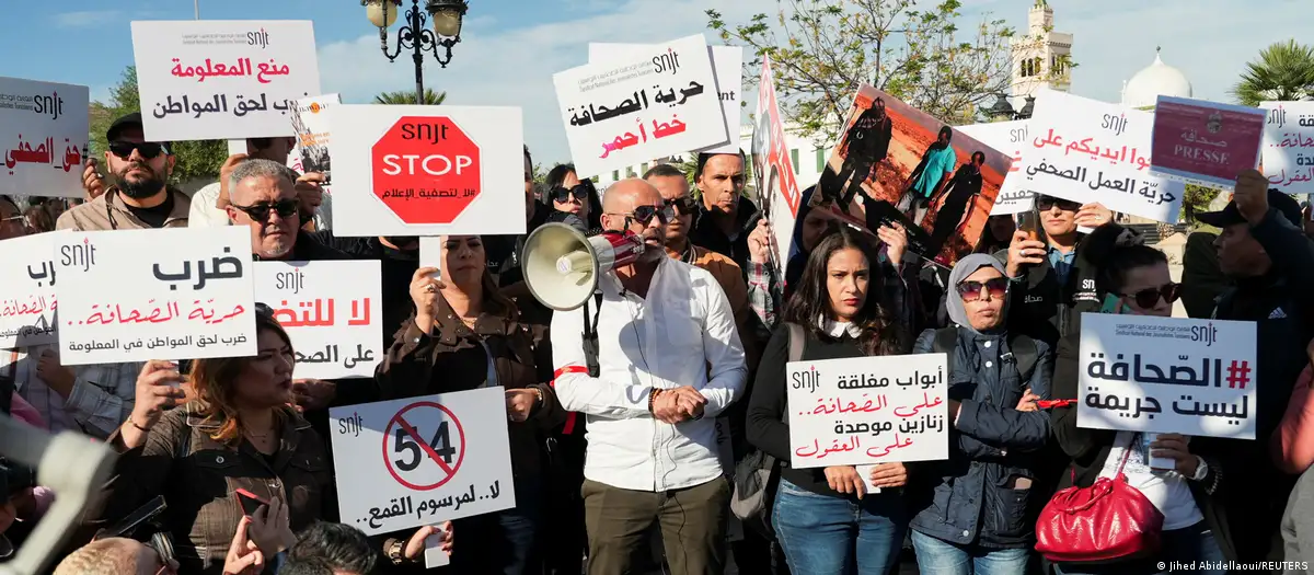 تدهور واسع في حرية الصحافة باليمن وتونس وسط تصاعد الانتهاكات والتضييق القانوني والإداري