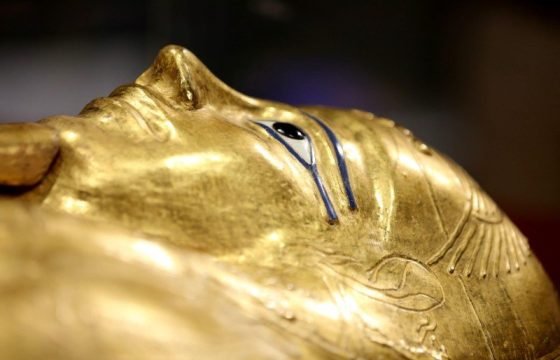 بيع آثار مصرية في السوق الدولية بانتحال هوية بحار ألماني